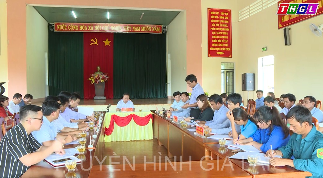 Đồng chí Châu Ngọc Tuấn – Phó Bí thư Thường trực Tỉnh ủy, Trưởng Đoàn đại biểu Quốc hội tỉnh thăm, làm việc với hệ thống chính trị xã Đak Trôi, huyện Mang Yang