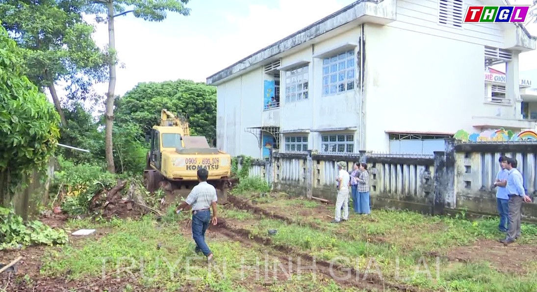 Pleiku tháo dỡ, giải phóng mặt bằng công trình dự án khu dân cư đường Nguyễn Văn Linh