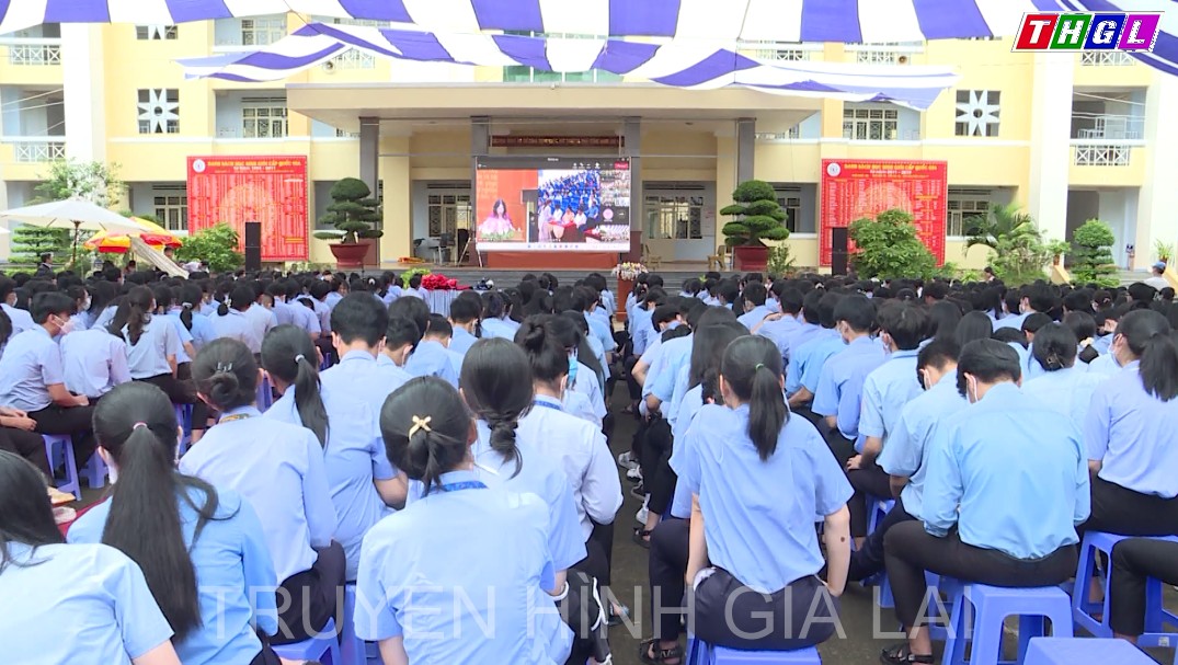 Lễ phát động học sinh, sinh viên nghiêm chỉnh chấp hành pháp luật về an toàn giao thông đầu năm học 2022 – 2023