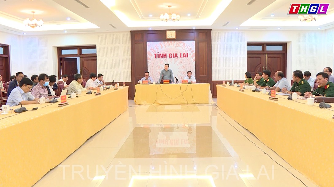 Chủ tịch UBND tỉnh Trương Hải Long họp nhanh với các sở, ngành triển khai công tác ứng phó với bão số 4