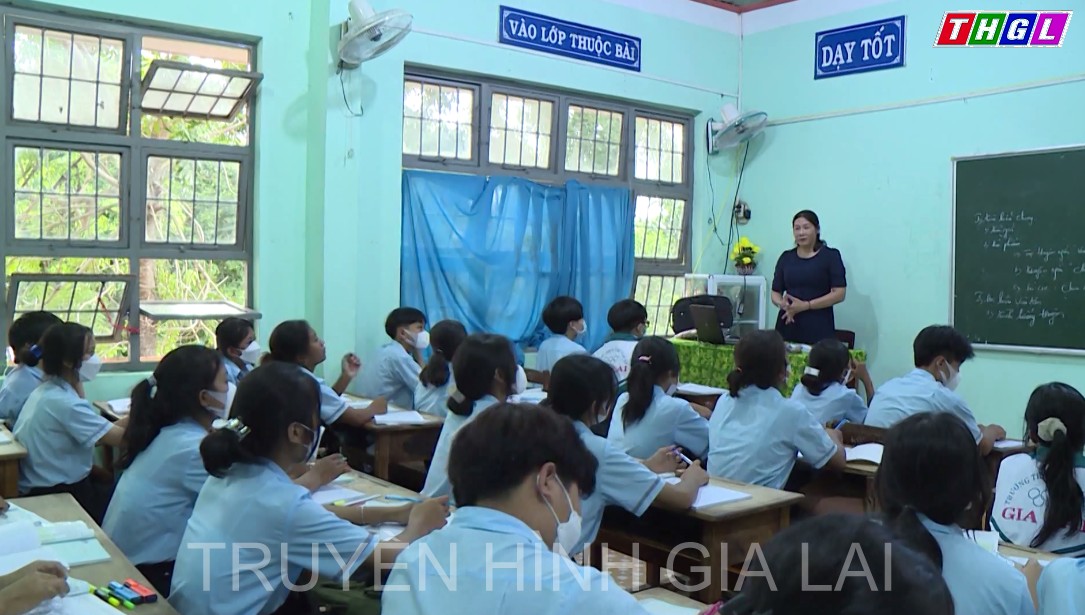 Học sinh lớp 10 các trường trung học phổ thông tại huyện Krông Pa thiếu sách giáo khoa