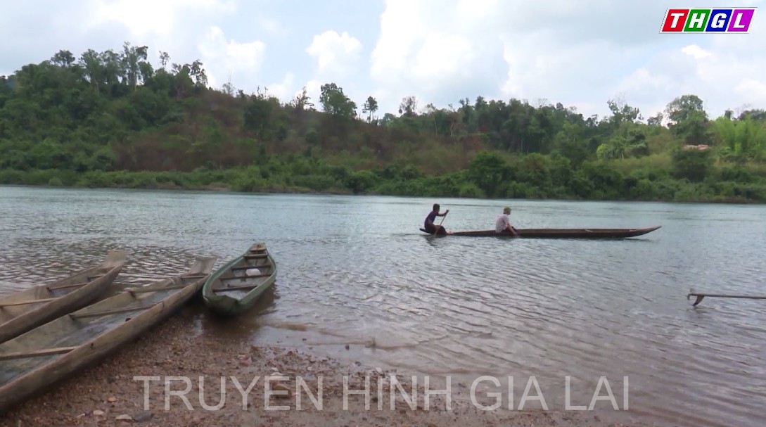 Nỗ lực bảo tồn thuyền độc mộc trên xã biên giới Ia O