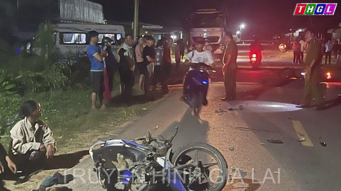 Kông Chro: 3 người thương vong sau khi 2 xe máy tông nhau