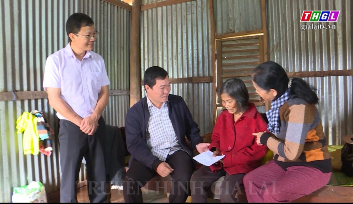 Sở Lao động Thương binh & Xã hội tỉnh Gia Lai Thăm và tặng quà người cao tuổi tiêu biểu tại các huyện Ia Grai, Chư Păh