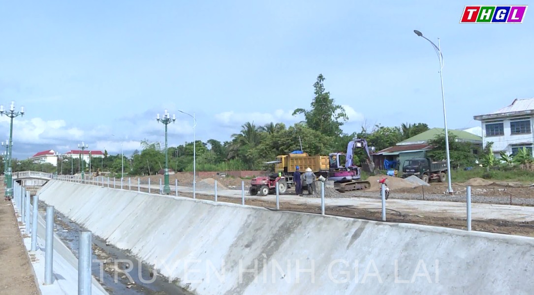 Tập trung hỗ trợ đầu tư phát triển hạ tầng kinh tế – xã hội cho huyện Kông Chro