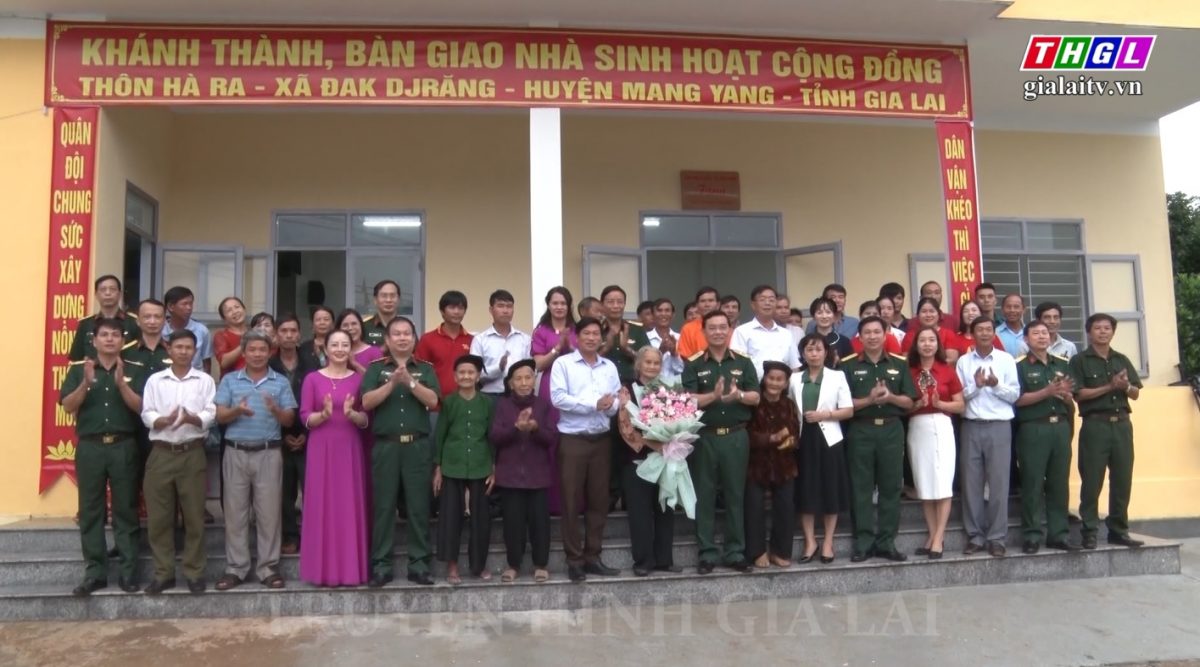 Tổng cục Kỹ thuật làm công tác dân vận tại xã thôn Hà Ra, xã Đak Djrăng, huyện Mang Yang