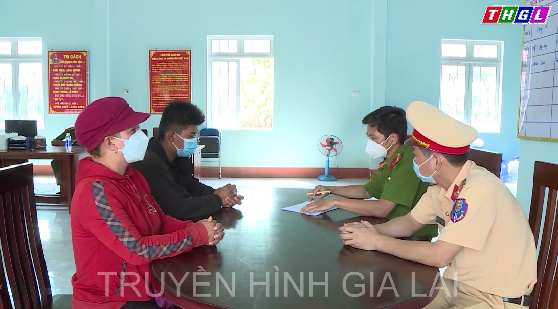 Cộng đồng trách nhiệm của cha mẹ trong việc giáo dục con em chấp hành tốt Luật Giao thông đường bộ