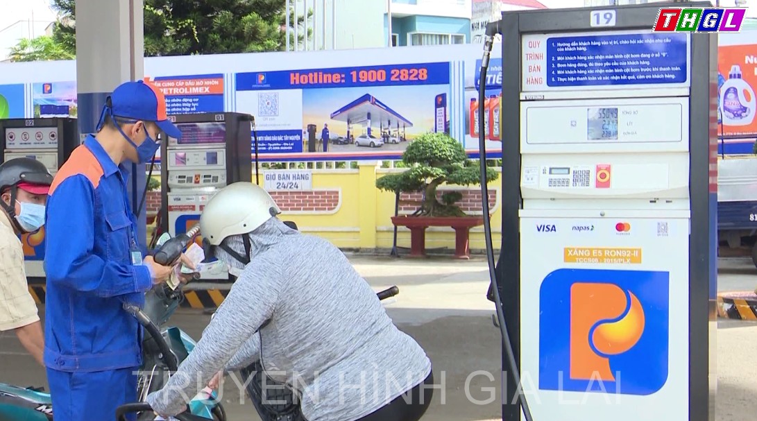 Giá xăng tiếp tục giảm nhẹ, còn giá dầu tăng mạnh từ 15h ngày 05/9