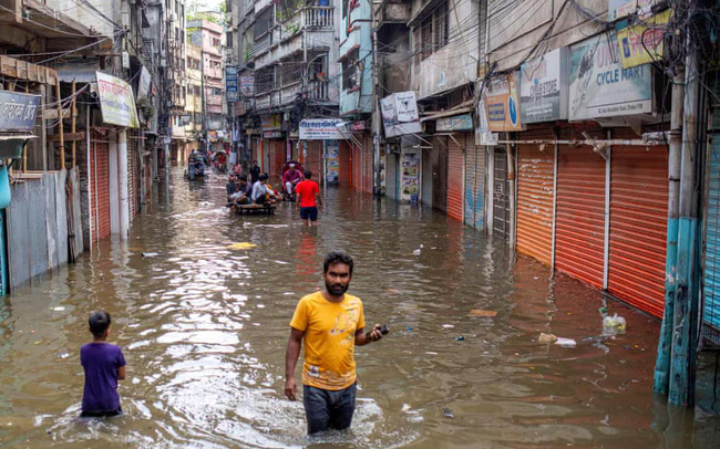 Số người tử vong do bão Sitrang ở Bangladesh tăng lên 24