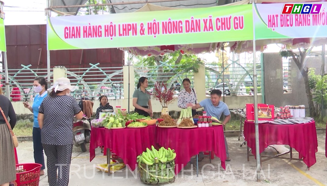20 gian hàng tham gia phiên chợ giao lưu-kết nối sản phẩm nông sản an toàn năm 2022 của huyện Krông Pa