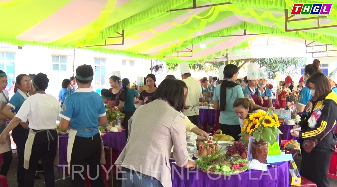 Hội LHPN huyện Đức Cơ tổ chức Hội thi “Mâm cơm gia đình – ấm áp yêu thương”