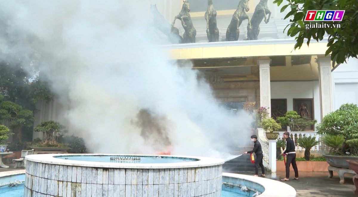 Diễn tập phương án PCCC và CNCH cơ sở kinh doanh karaoke