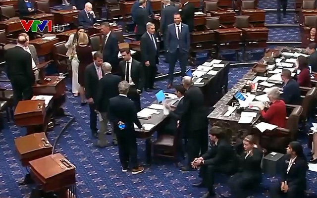 Chính trường Mỹ đang nóng bởi cuộc bầu cử giữa nhiệm kỳ