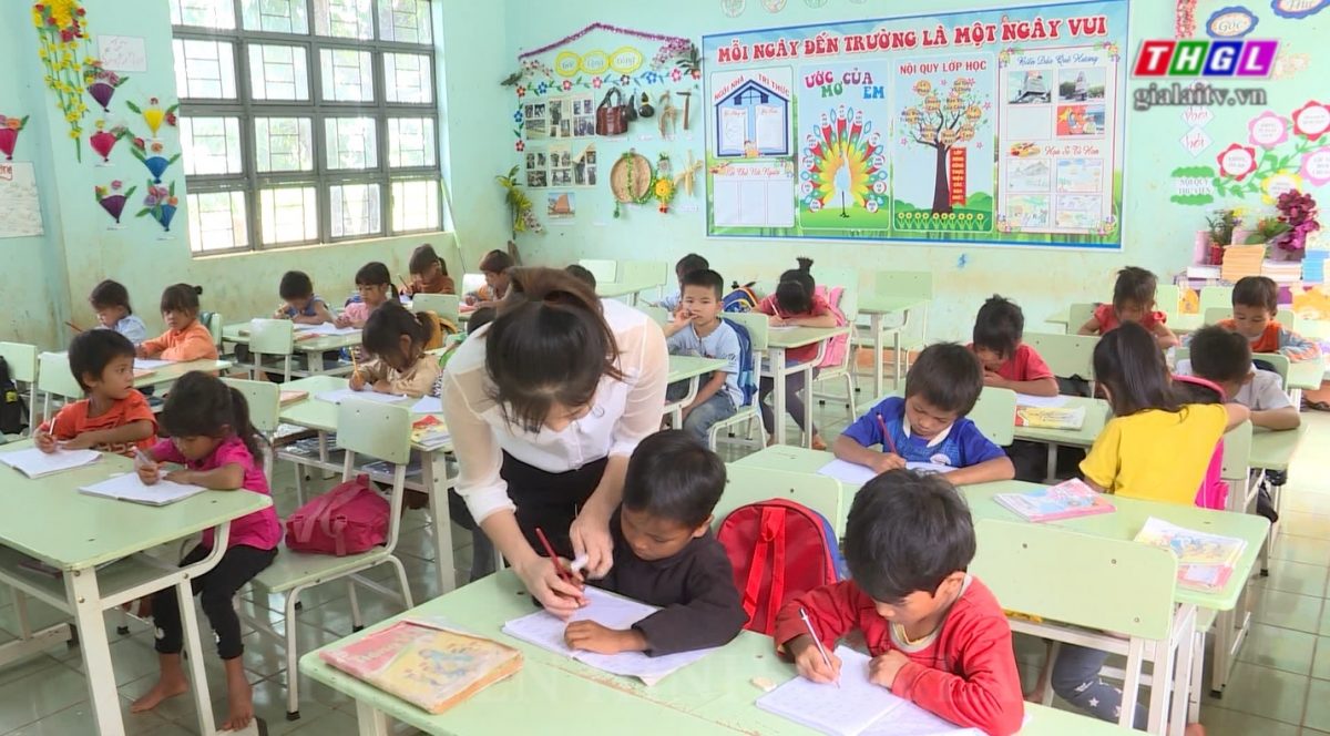 Ngành Giáo dục và Đào tạo huyện Mang Yang nỗ lực nâng cao chất lượng giáo dục vùng khó