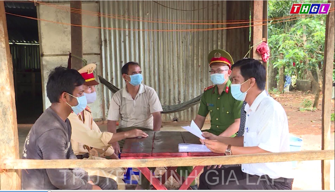 Phát huy vai trò người đứng đầu cấp ủy cơ sở trong công tác đảm bảo trật tự an toàn giao thông