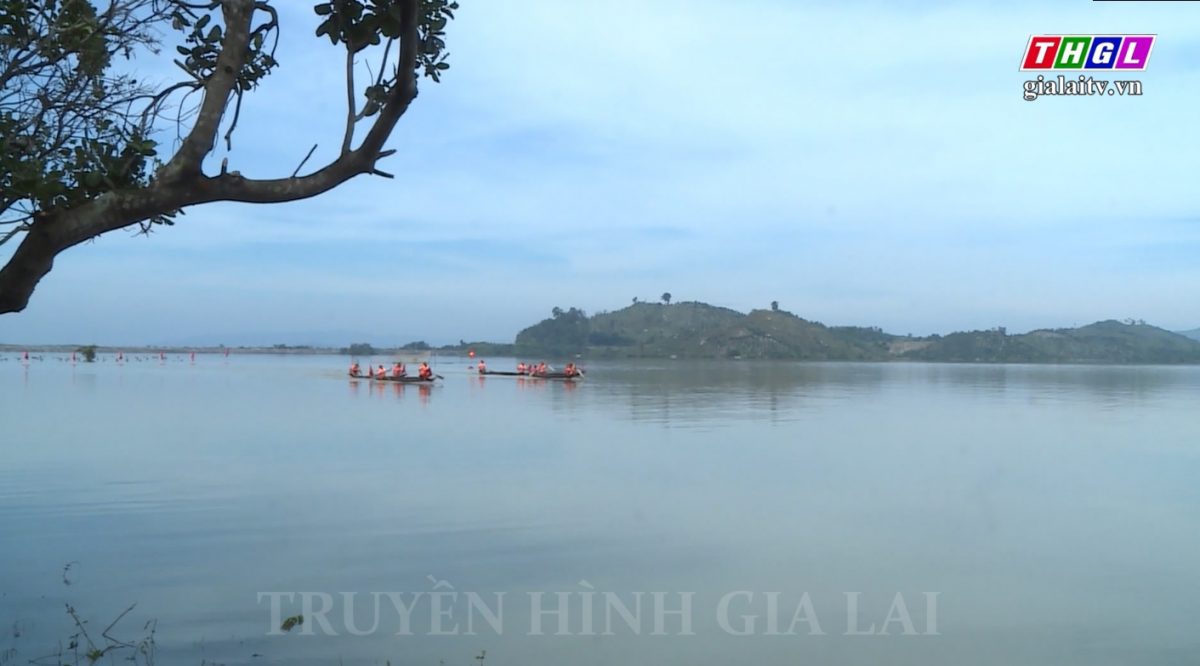 Ia Grai, tổ chức Hội đua thuyền độc mộc và liên hoan cồng chiêng  từ ngày 4-6/11/2022.