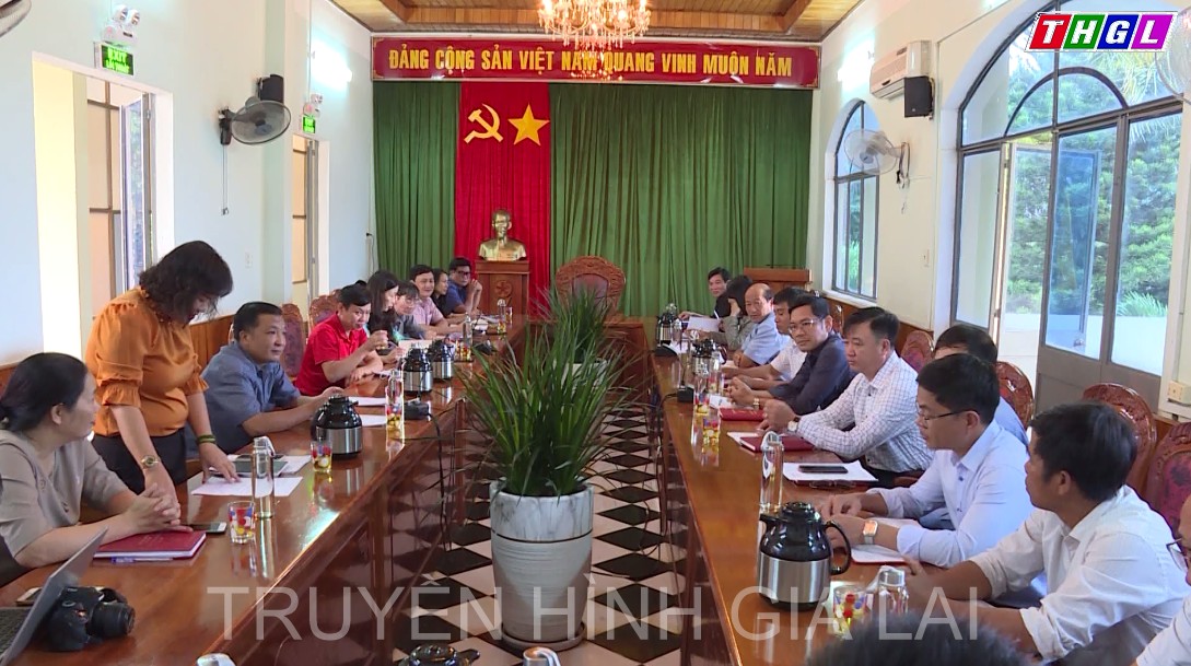 Đoàn công tác Học viện Chính trị Quốc gia Hồ Chí Minh làm việc với huyện Chư Păh