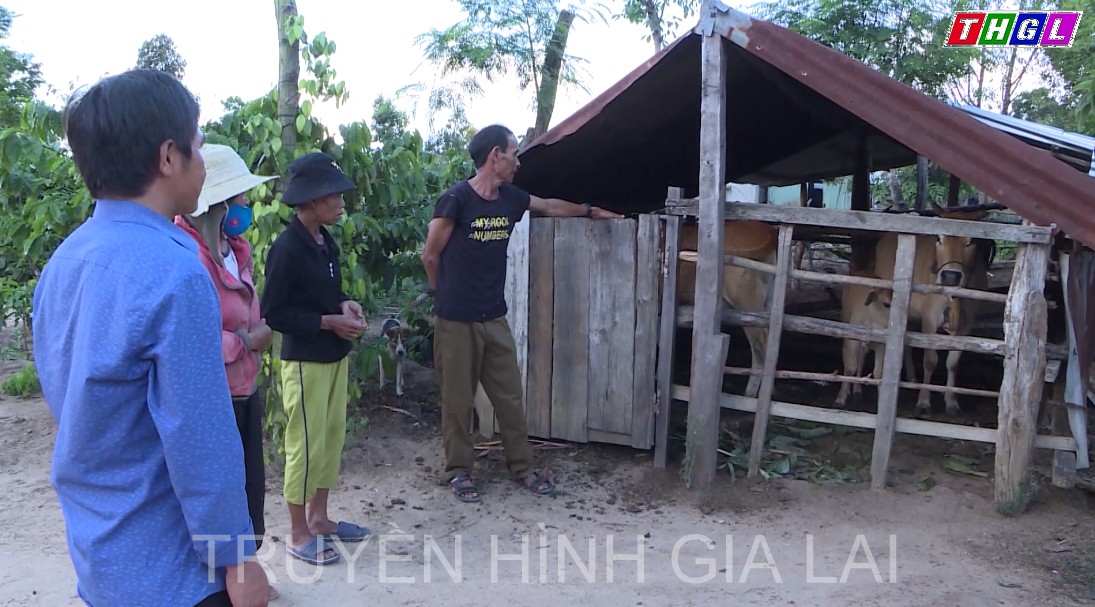 Đòn bẩy thoát nghèo