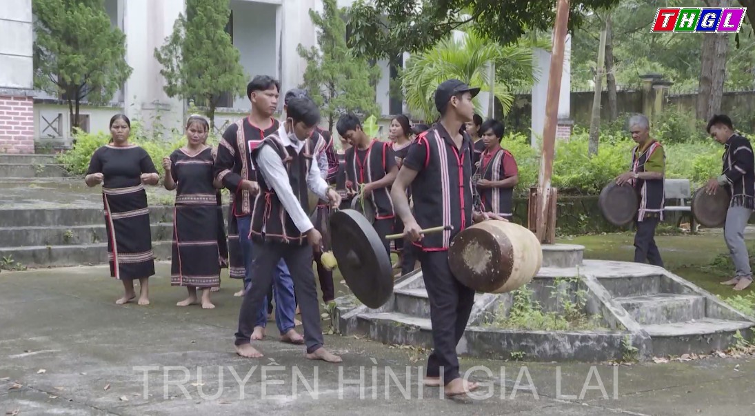 Chư Đang Ya vào mùa làm du lịch