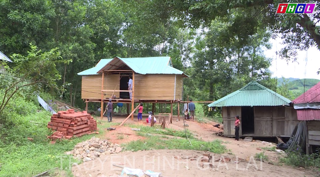 Hơn 900 căn nhà “Đại đoàn kết” được xây dựng và trao tặng