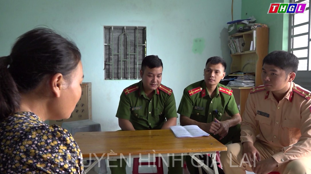 Đak Pơ đẩy mạnh làm tài khoản định danh điện tử cho người dân