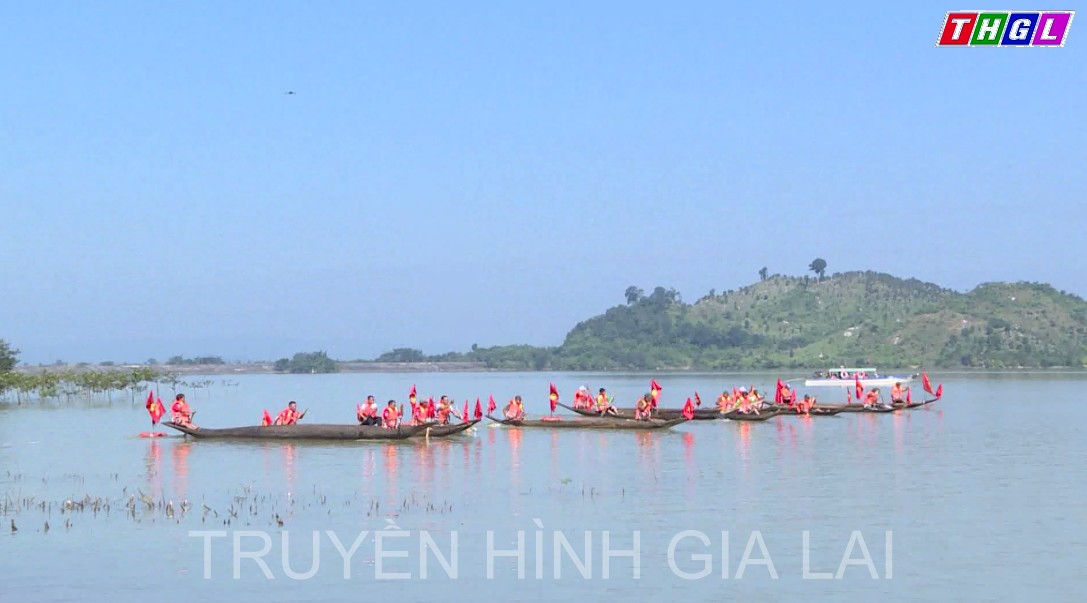 Khai mạc Hội đua thuyền độc mộc trên sông Pô Cô lần thứ III  và Liên hoan văn hóa cồng chiêng năm 2022