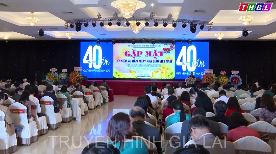 Gặp mặt Kỷ niệm 40 năm Ngày Nhà giáo Việt Nam