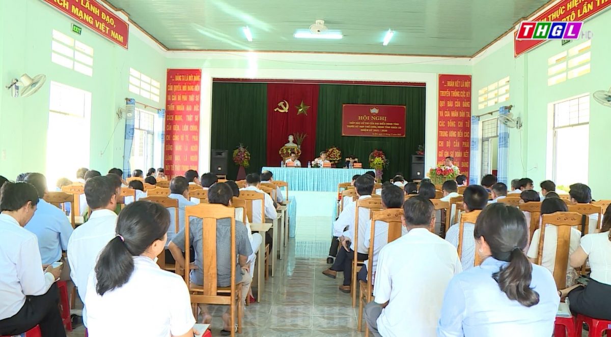 Tổ đại biểu HĐND tỉnh tiếp xúc cử tri thị xã Ayun Pa