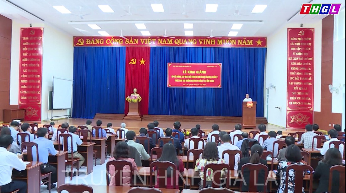 Khai giảng Lớp bồi dưỡng, cập nhật kiến thức cho cán bộ diện Ban Thường vụ Tỉnh ủy Gia Lai quản lý