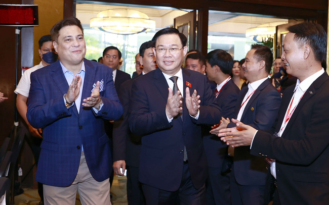 Chủ tịch Quốc hội kết thúc tốt đẹp chuyến thăm chính thức Campuchia, Philippines và dự Đại hội đồng AIPA-43