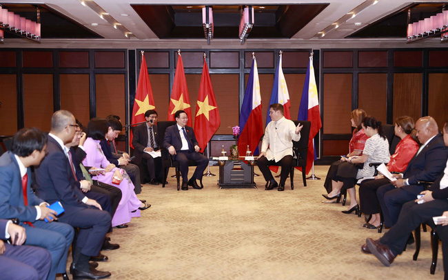 Chủ tịch Quốc hội hội đàm Chủ tịch Thượng viện Philippines