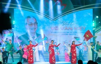 Chương trình nghệ thuật “Dấu ấn Võ Văn Kiệt”: Nhớ về người lãnh đạo mộc mạc, gần gũi