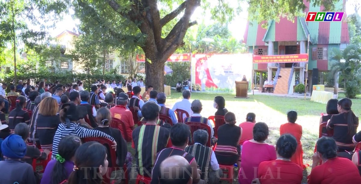 Lãnh đạo huyện Chư Păh dự Ngày hội Đại đoàn kết toàn dân tộc tại các khu dân cư trên địa bàn