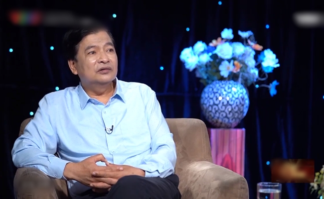 Nghệ sĩ hài quê Thanh Hóa có 2 đời vợ: Làm giám đốc, đi diễn không đòi cát-xê