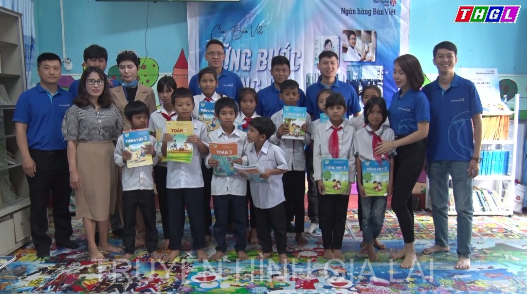 Cùng chung tay hỗ trợ trẻ em vùng đồng bào dân tộc thiểu số