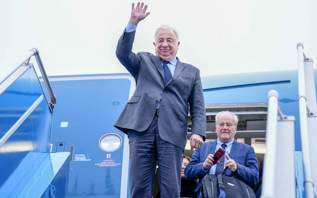 Chủ tịch Thượng viện Cộng hòa Pháp đến Hà Nội, thăm chính thức Việt Nam