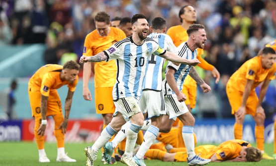 Tứ kết World Cup 2022: Messi kiến tạo và ghi bàn, Argentina loại Hà Lan ở loạt “đấu súng” định mệnh