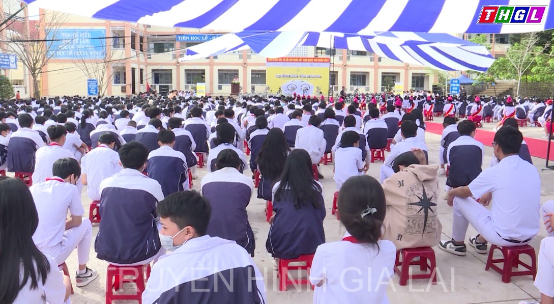 Lễ phát động chiến dịch “Ngựa sắt yêu thương – Tương lai bừng sáng”