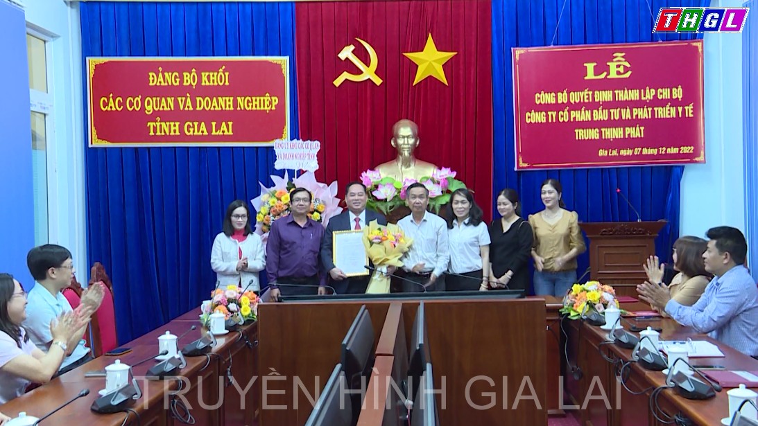 Lễ công bố Quyết định thành lập Chi bộ Công ty cổ phần Đầu tư và Phát triển Y tế Trung Thịnh Phát