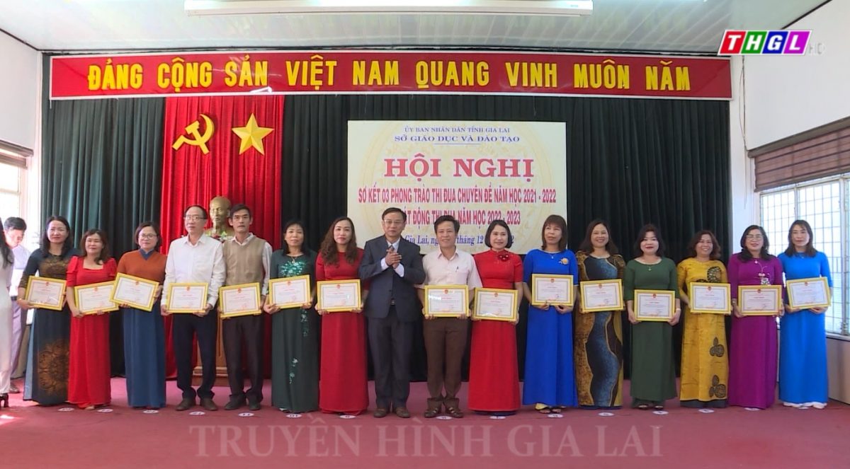 Sơ kết 03 thực hiện phong trào thi đua chuyên đề năm học 2021-2022