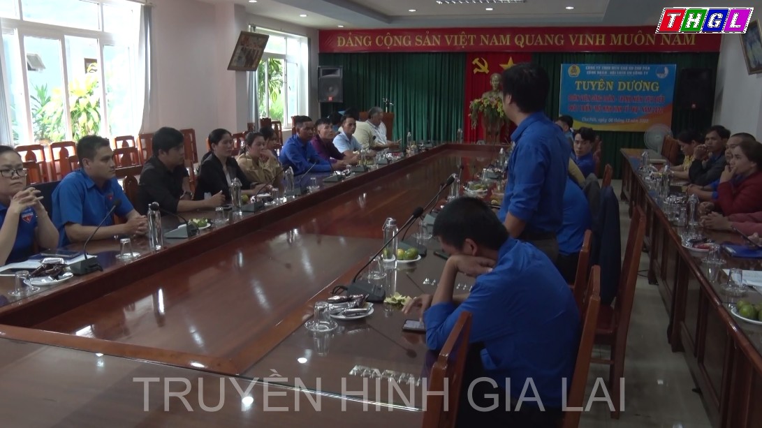 Cao su Chư Pah tuyên dương 25 gương công nhân điển hình phát triển “Mô hình kinh tế phụ”