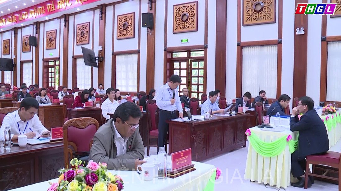 Tập trung phân tích, thảo luận nhiều vấn đề trọng tâm, then chốt trong phiên thảo luận tổ