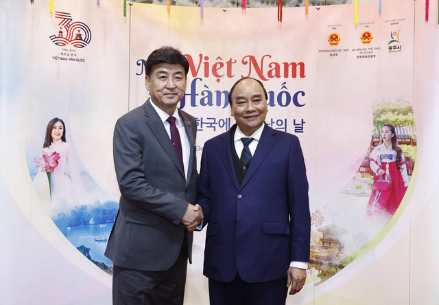 Tăng cường giao lưu nhân dân Việt – Hàn