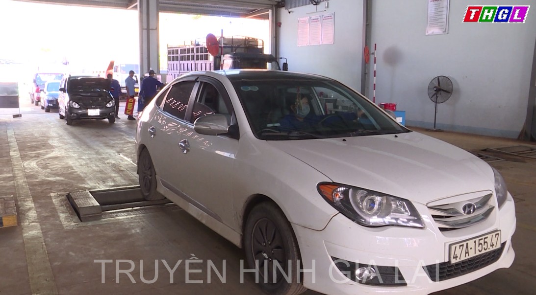 Phương tiện đăng kiểm tăng cao trước Tết Nguyên đán Quý Mão 2023