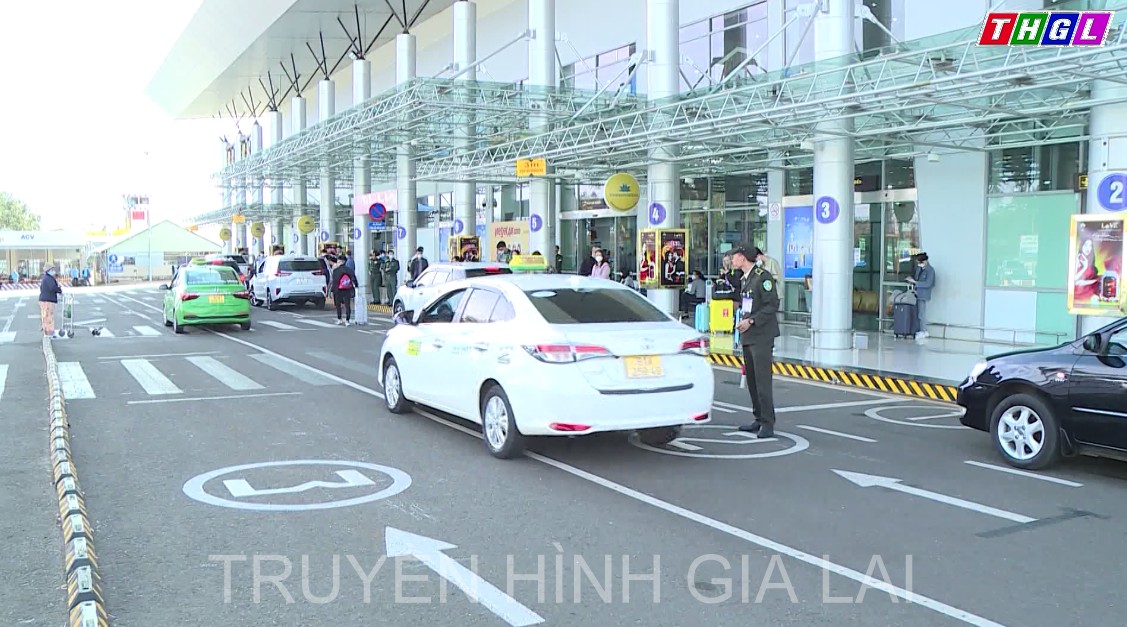 Cảng hàng không Pleiku triển khai kế hoạch đảm bảo an ninh, an toàn bay khi hành khách tăng cao dịp Tết
