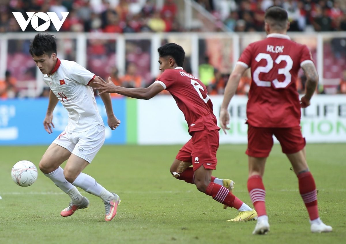 Toàn cảnh: 90 phút căng thẳng của ĐT Việt Nam trên đất Indonesia