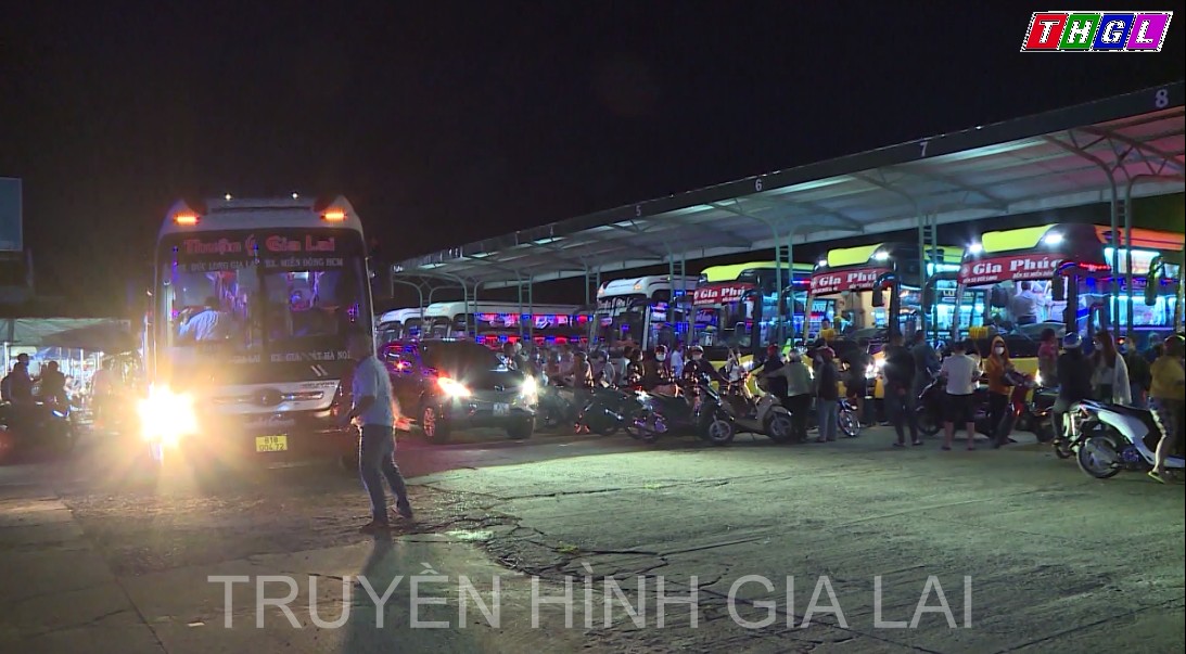 Gia Lai giải tỏa lượng hành khách tăng cao sau Tết