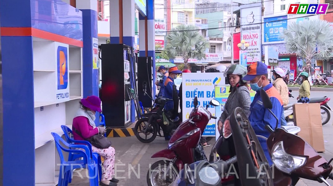 Giá xăng giữ nguyên sau 02 lần tăng liên tiếp