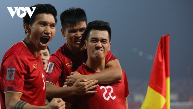 ĐT Việt Nam 2-0 ĐT Indonesia: Phá dớp bằng đẳng cấp