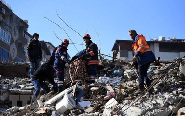 Hai trận động đất tại Thổ Nhĩ Kỳ: Hơn 200 người thương vong